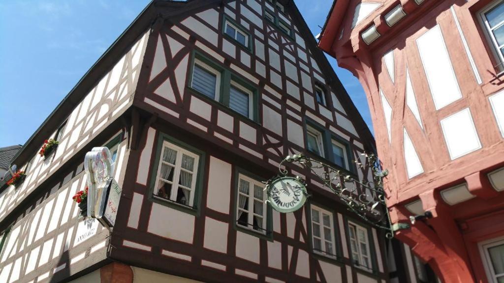 Penthouse Im Historischen Fachwerkhaus Mit Grosser Dachterrasse An Zentralster Lage Boppard Exterior photo
